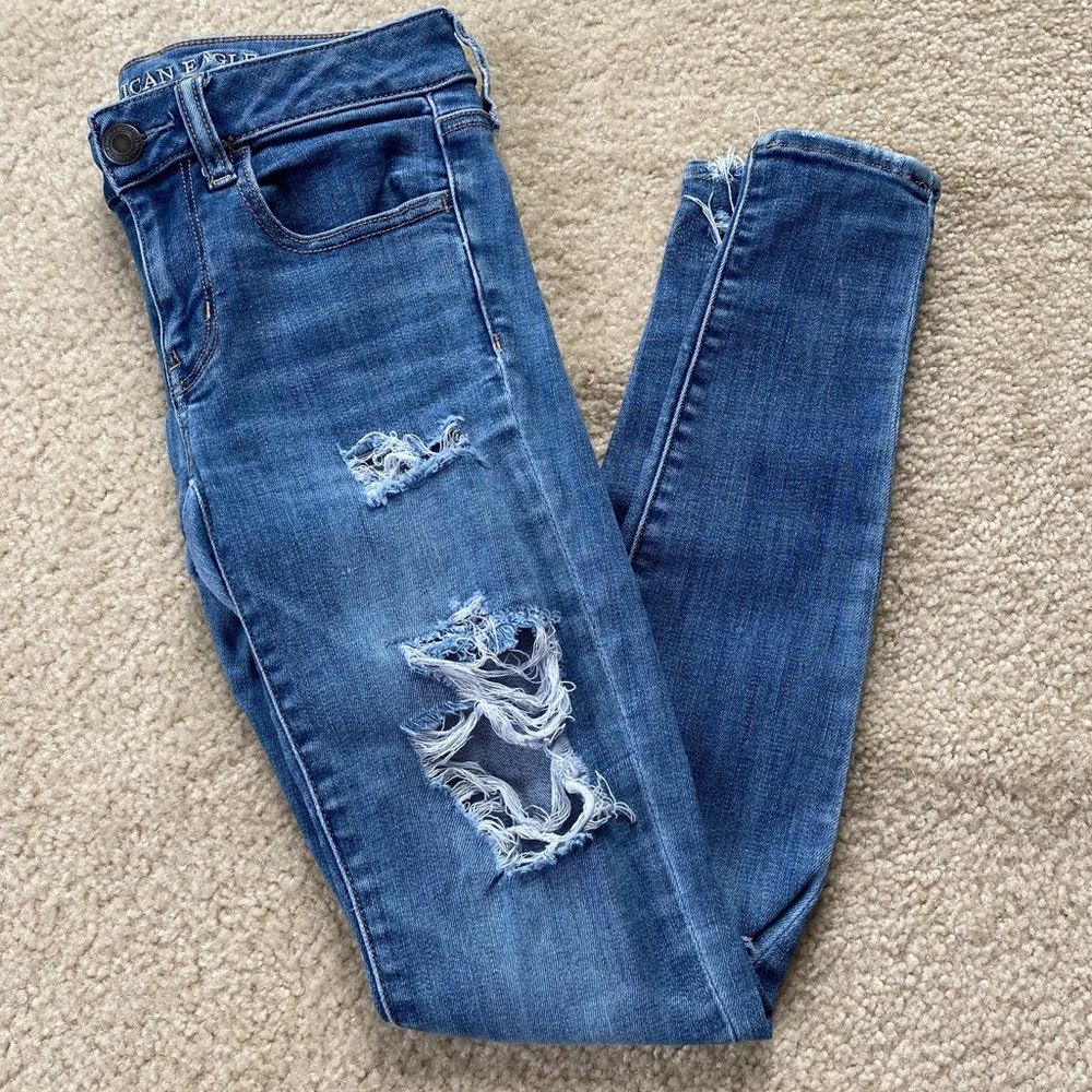 AEO Distressed Jegging Jeans